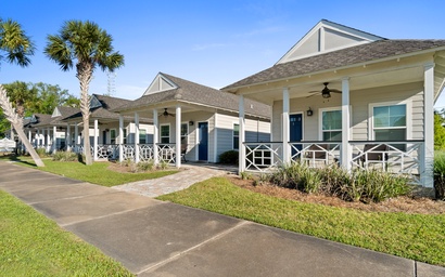 Featured Property Port Cottage Pool Side 1