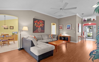1544 Z3A Village of Poinciana 3