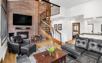 Vantage Point Condo 502 2