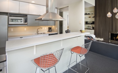 Vantage Point Condo 601 8