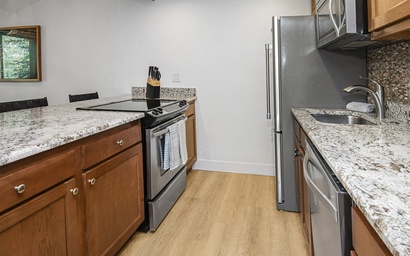 Vail International 211 8