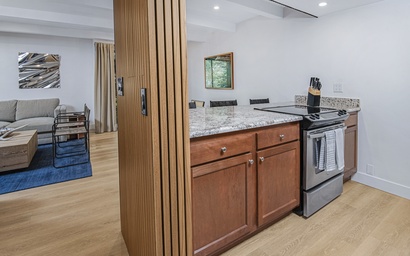 Vail International 211 10