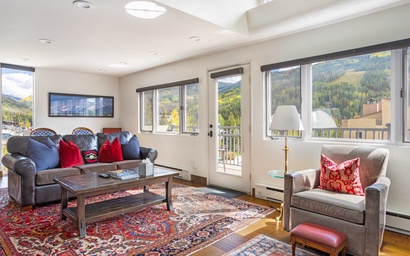 Vantage Point Condo 304 4