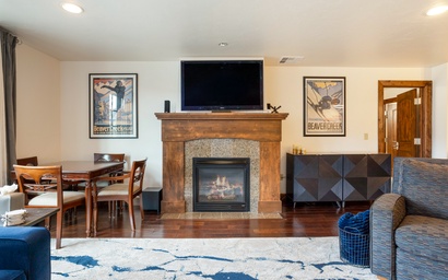 Ascent Condo 310 4