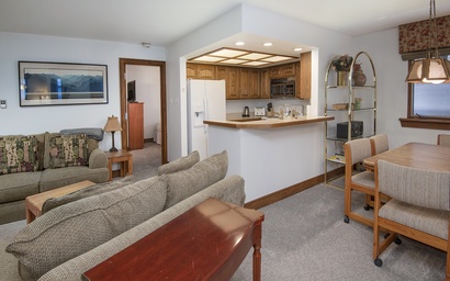 Village Inn Plaza 103 8