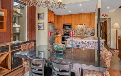 Vantage Point Condo 411 6