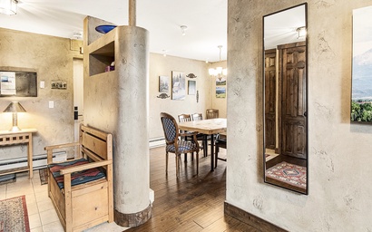 Vantage Point Condo 304 8