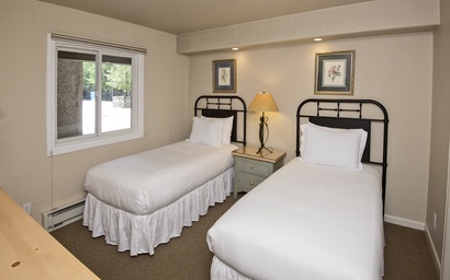 Vantage Point Condo 105 10