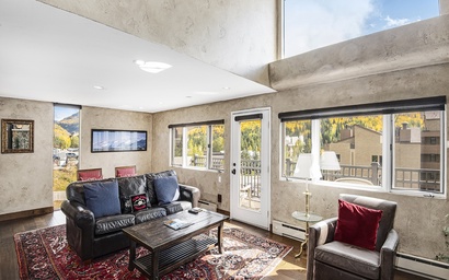 Vantage Point Condo 304 3