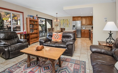 Vantage Point Condo 103 3