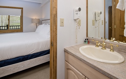 Vantage Point Condo 314 9