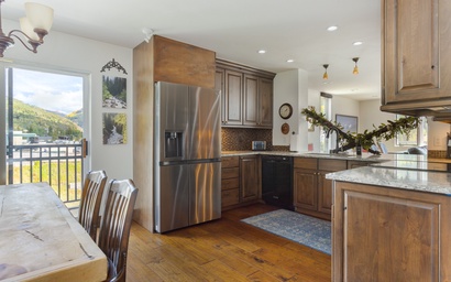 Vantage Point Condo 304 7
