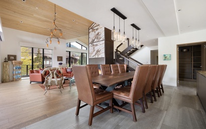 Golden Peak Penthouse 6