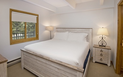 Vantage Point Condo 314 8