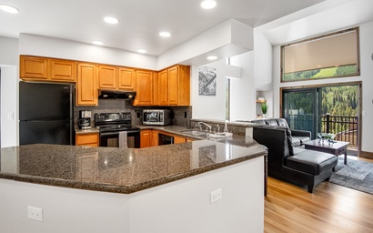 Vantage Point Condo 502 6