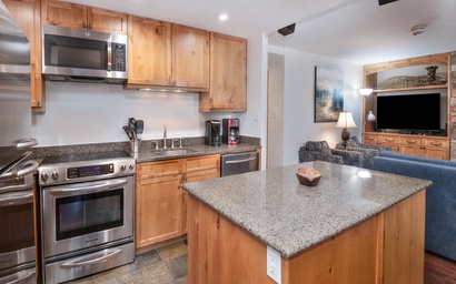 Vantage Point Condo 201 7