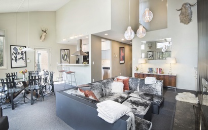 Vantage Point Condo 601 3