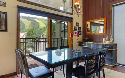 Vantage Point Condo 411 10