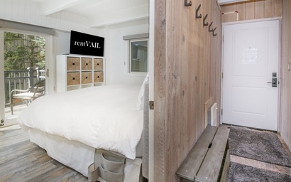 Vantage Point Condo 216 10