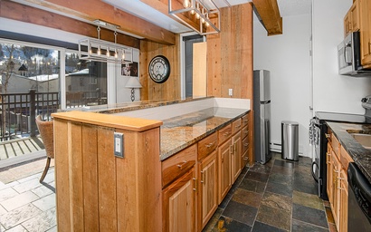 Vantage Point Condo 216 7