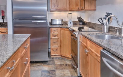 Vantage Point Condo 201 10