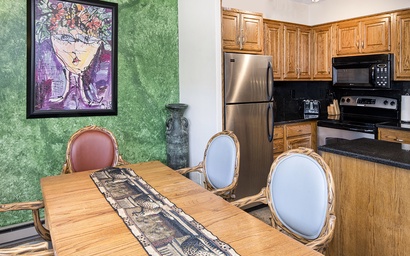 Vantage Point Condo 303 5