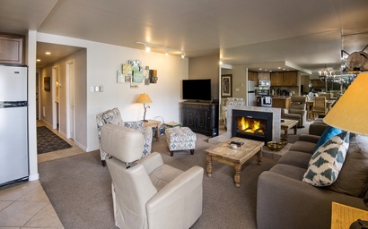 Vantage Point Condo 105 2