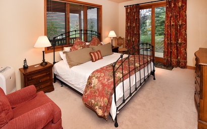 Glacier Court 1844 B 9