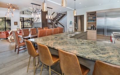 Golden Peak Penthouse 9