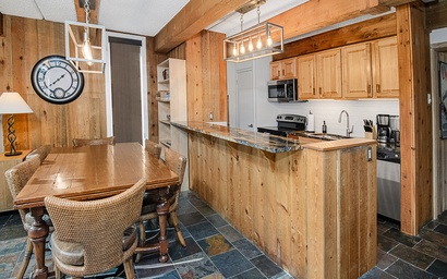 Vantage Point Condo 216 6