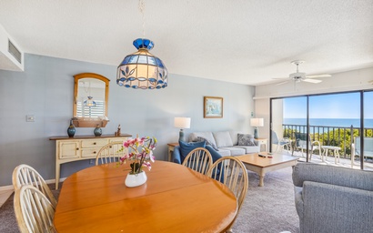 Land's End 10-305 Beach Front 5