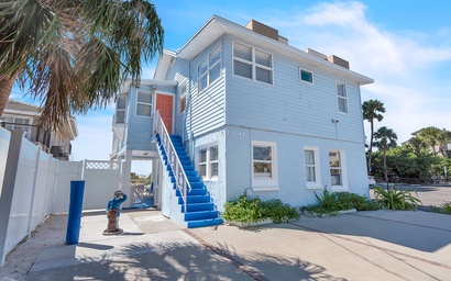 John's Pass-Time Beach Cottage #2