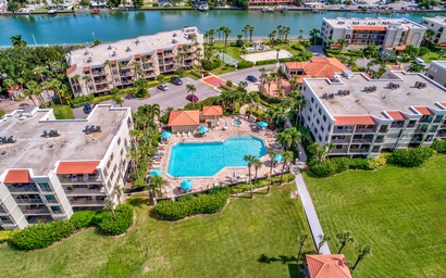 Land's End 11-307 Beach Front - Premier