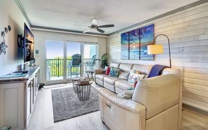 Land's End 10-202 Beach Front - Premier