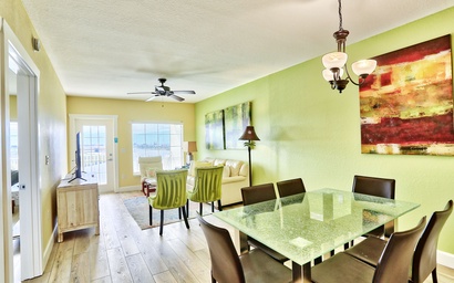 Harbourside 7716- Splash On The Rocks 5