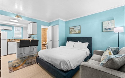 Tropic Terrace Suite 4