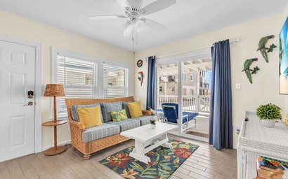 John's Pass-Time Beach Cottage #1 6