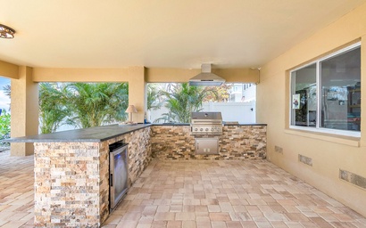 Hidden Treasure Beach House 6