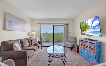 Bayshore Yacht & Tennis 205