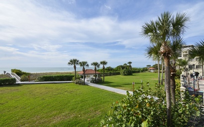 Land's End 9-204 Beach Front 3