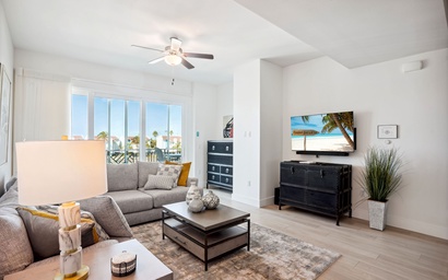 The Harbor Condo 305 - Premier