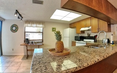 Sea Club #6 - Footprints in the Sand 5