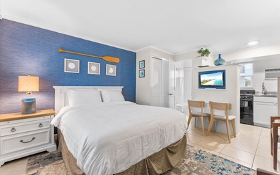 Tropic Terrace Suite 3