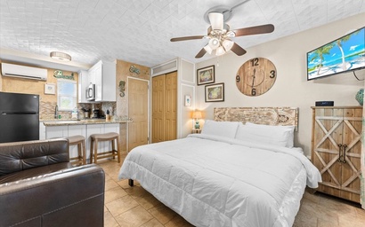Tropic Terrace Suite 38