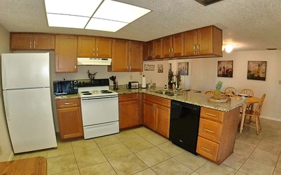 Sea Club #6 - Footprints in the Sand 6