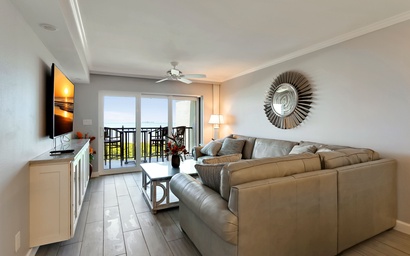 Land's End 10-403 Beach Front - Premier