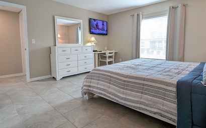Sea Club #39 - Seaside Serenity 5