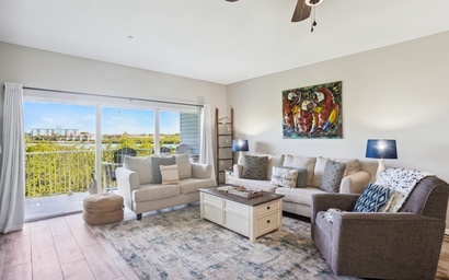 Mariner's Pointe 701