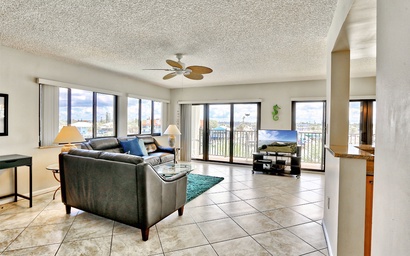 Featured Property Land's End 4-401 Bay Front - Premier