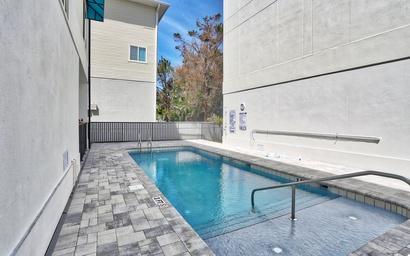 Azul Townhomes A3 - Sunrise 4